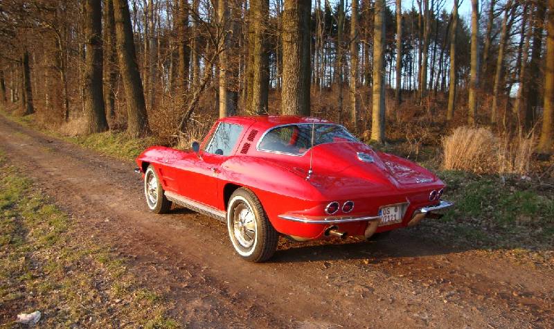 MARTINSRANCH 64 Corvette Sting Ray Coupe red-red (17) 